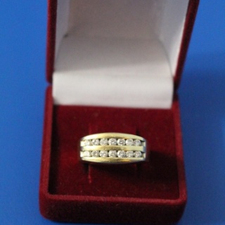 Перстень мужской с бриллиантами