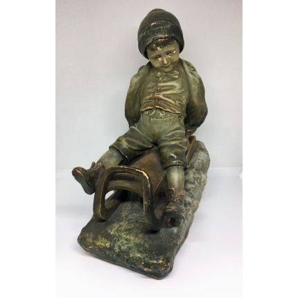Терракотовая статуэтка "Мальчик на санках" Европа конец ХIХ века