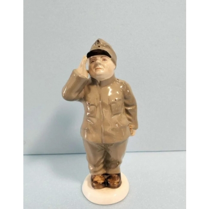 Фарфоровая  статуэтка Швейка чешской мануфактуры Роял Дукс