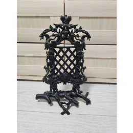 Чугунная рамка завода Куса