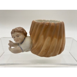 Спичечница "Мальчик" Завод Гарднера. (копия)