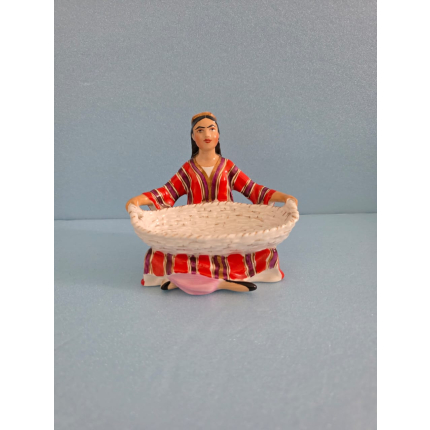 Фарфоровая статуэтка " Узбечка с корзиной"