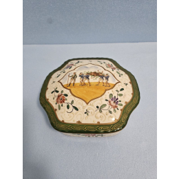 Фарфоровая шкатулка 19 Век