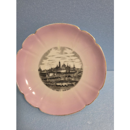 Фарфоровая тарелка "Лавра" Кузнецов