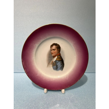 Тарелка с изображением Наполеона. Франция.