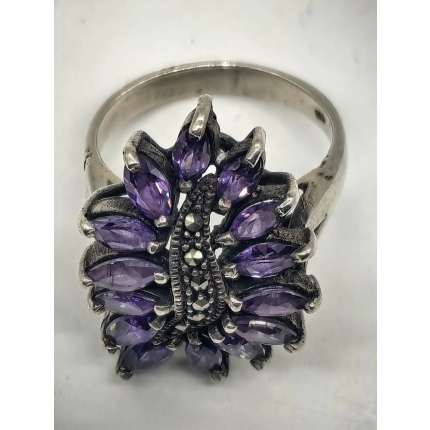 Винтажное серебряное кольцо с аметистами.