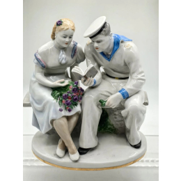 Фарфоровая статуэтка " Скамейка" ЛФЗ