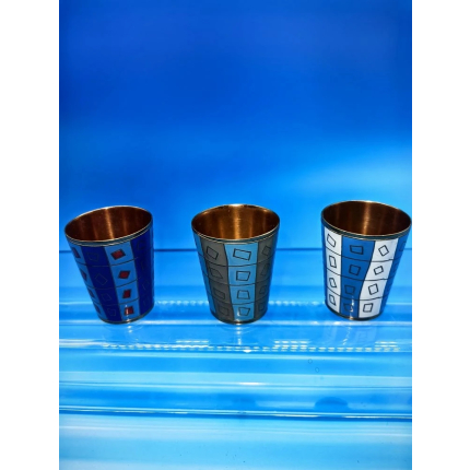 Винтажные латунные стопки с эмалью.