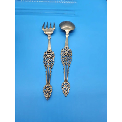 Винтажный  латунный  прибор для сервировки. Индия.