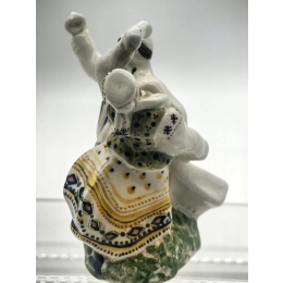 Фарфоровая статуэтка "Танцующие гуцулы" 30г.г