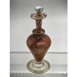 Винтажный флакон для духов с маслом розы.