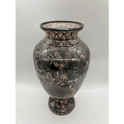 Винтажная ваза с росписью серебром.