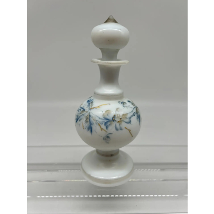 Фарфоровый флакон для духов.19 Век.